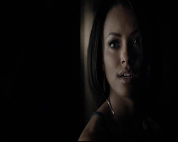 VampireDiariesWorld-dot-org_5x08DeadManOnCampus1291.jpg