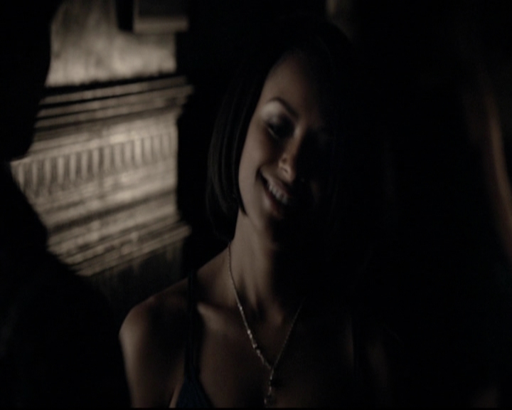 VampireDiariesWorld-dot-org_5x08DeadManOnCampus1293.jpg