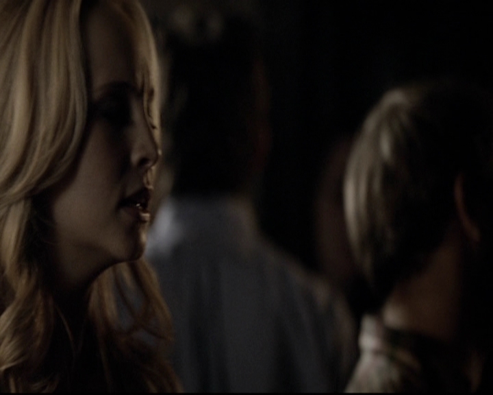 VampireDiariesWorld-dot-org_5x08DeadManOnCampus1410.jpg