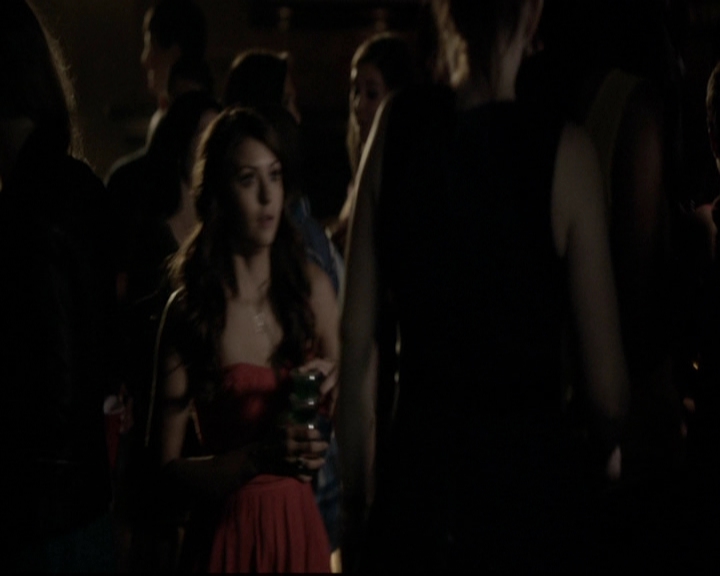 VampireDiariesWorld-dot-org_5x08DeadManOnCampus1416.jpg