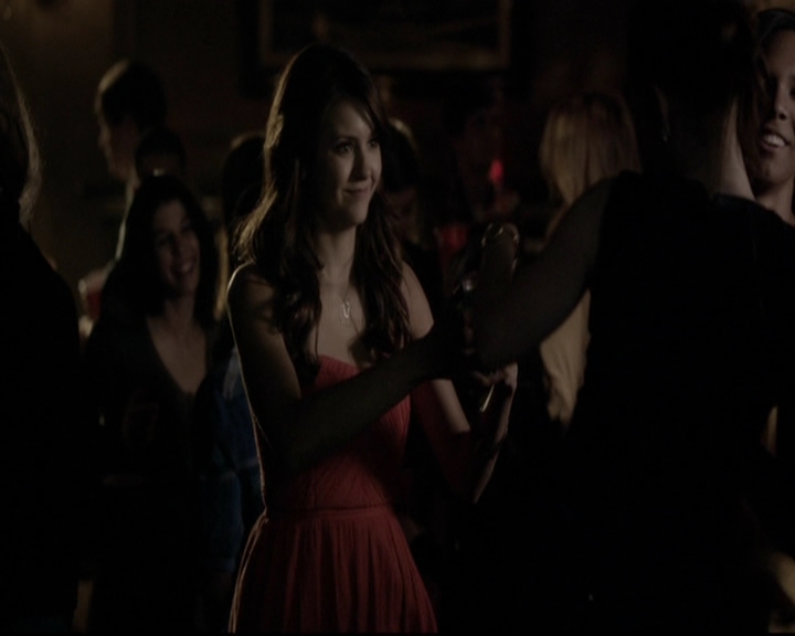 VampireDiariesWorld-dot-org_5x08DeadManOnCampus1418.jpg