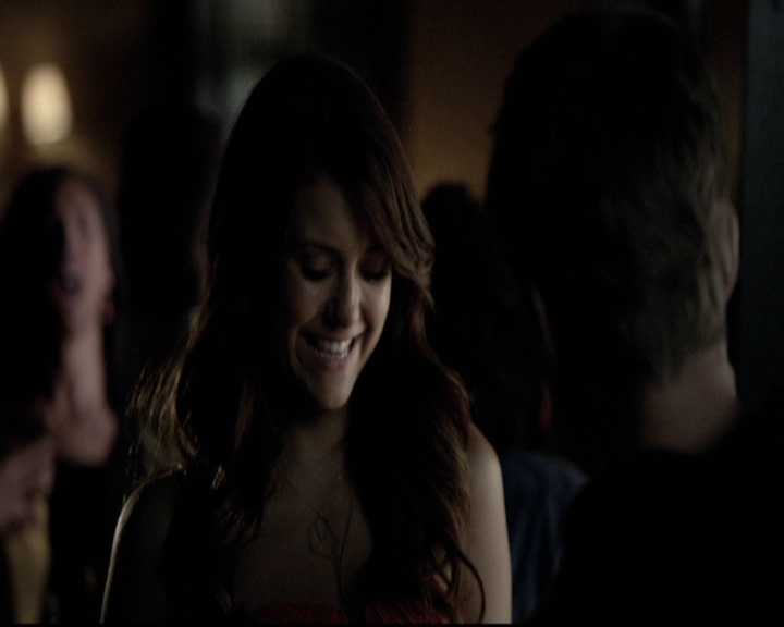 VampireDiariesWorld-dot-org_5x08DeadManOnCampus1443.jpg