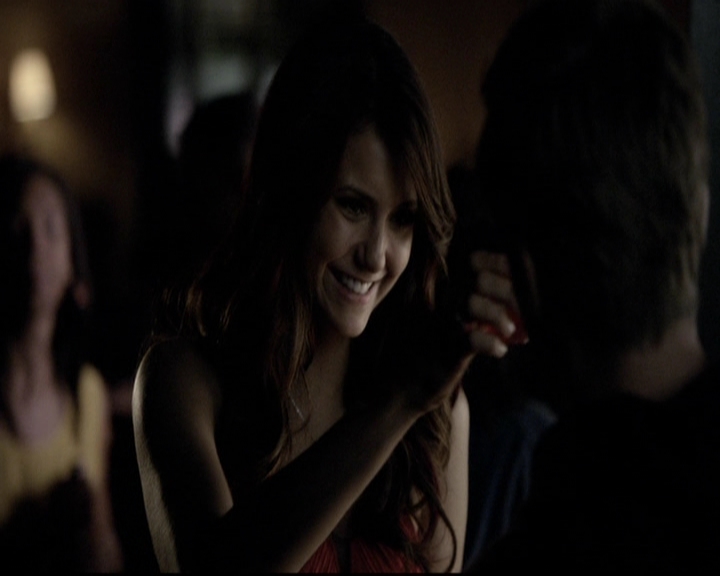 VampireDiariesWorld-dot-org_5x08DeadManOnCampus1444.jpg