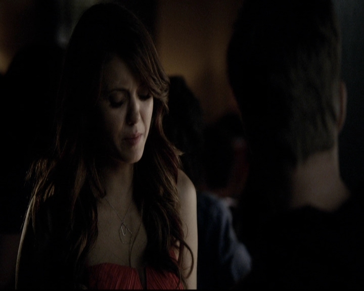 VampireDiariesWorld-dot-org_5x08DeadManOnCampus1452.jpg