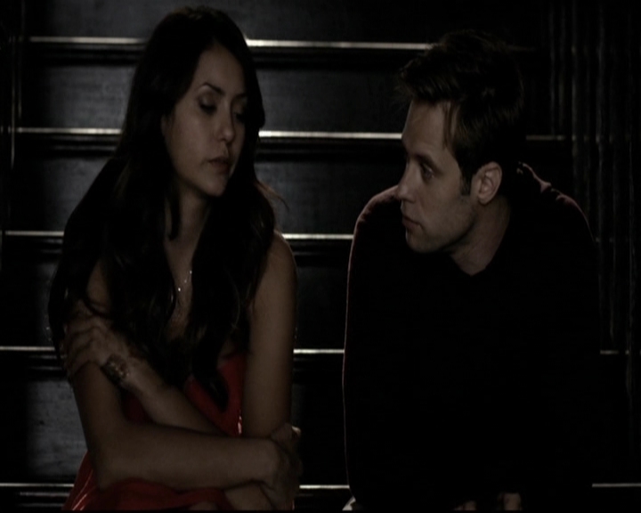 VampireDiariesWorld-dot-org_5x08DeadManOnCampus1481.jpg