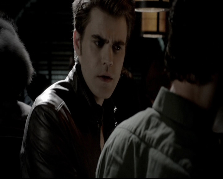 VampireDiariesWorld-dot-org_5x08DeadManOnCampus1549.jpg