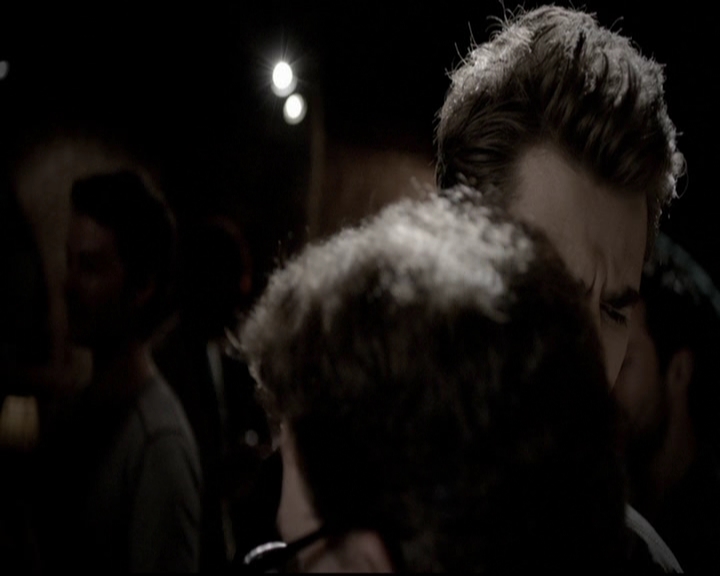 VampireDiariesWorld-dot-org_5x08DeadManOnCampus1554.jpg