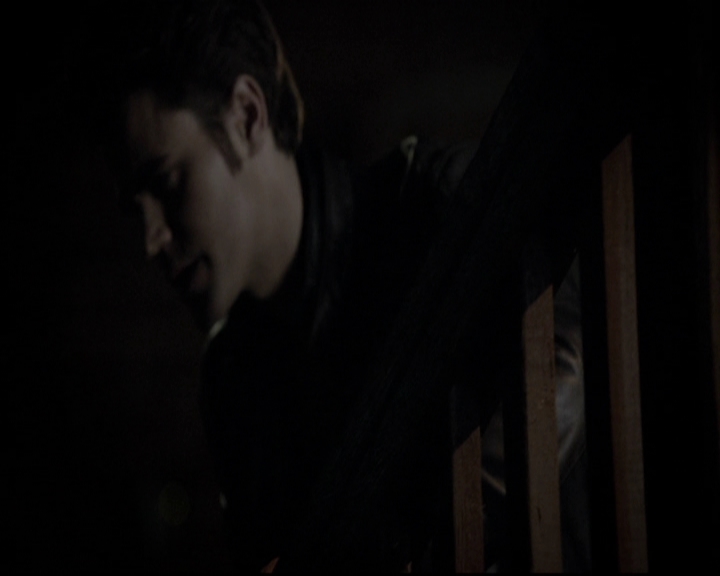 VampireDiariesWorld-dot-org_5x08DeadManOnCampus1576.jpg