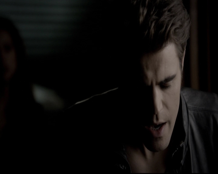 VampireDiariesWorld-dot-org_5x08DeadManOnCampus1583.jpg