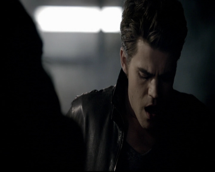 VampireDiariesWorld-dot-org_5x08DeadManOnCampus1648.jpg