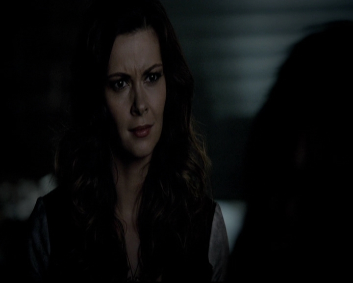 VampireDiariesWorld-dot-org_5x08DeadManOnCampus1656.jpg