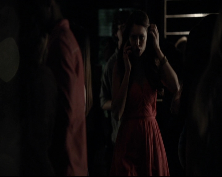 VampireDiariesWorld-dot-org_5x08DeadManOnCampus1672.jpg