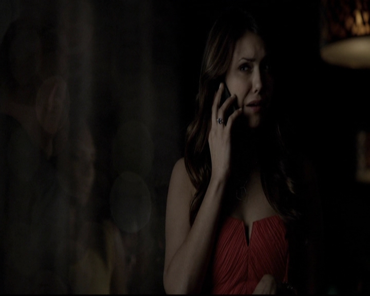 VampireDiariesWorld-dot-org_5x08DeadManOnCampus1679.jpg