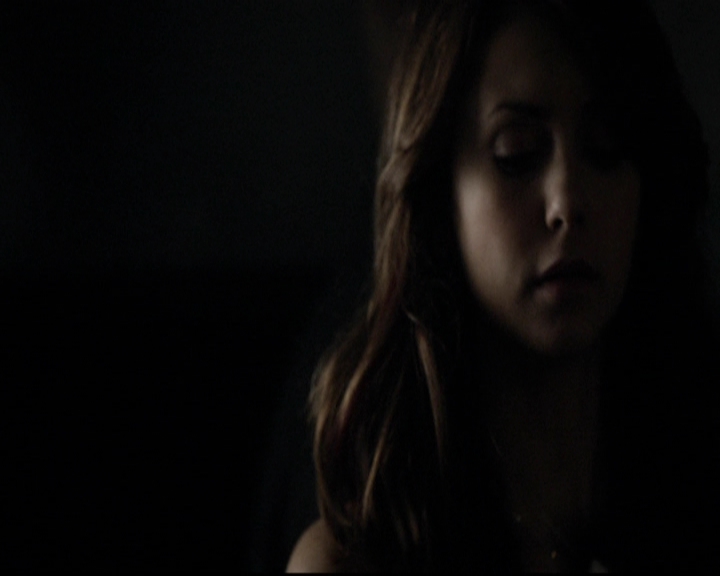 VampireDiariesWorld-dot-org_5x08DeadManOnCampus1692.jpg