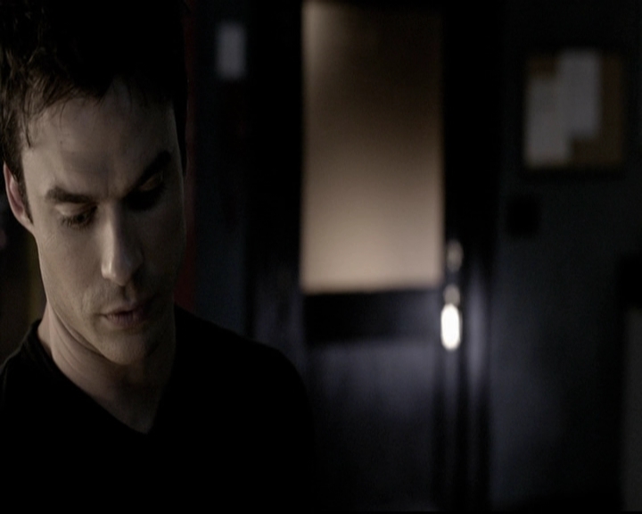 VampireDiariesWorld-dot-org_5x08DeadManOnCampus1710.jpg