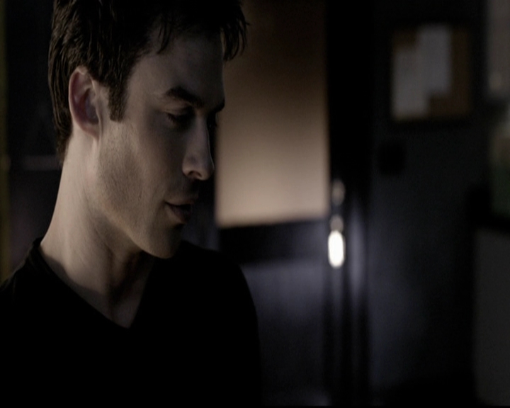 VampireDiariesWorld-dot-org_5x08DeadManOnCampus1714.jpg