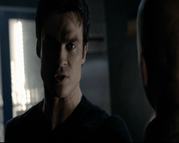 VampireDiariesWorld-dot-org_5x08DeadManOnCampus1737.jpg