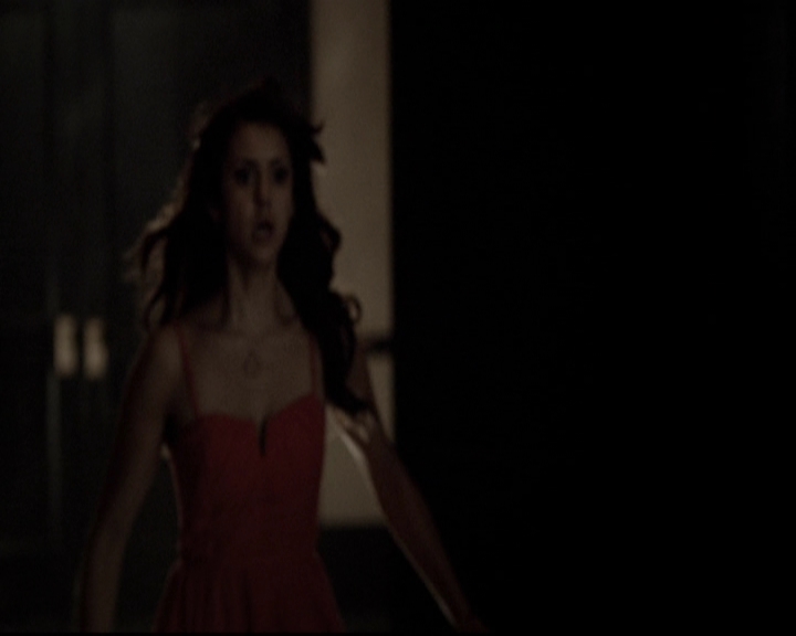 VampireDiariesWorld-dot-org_5x08DeadManOnCampus1762.jpg