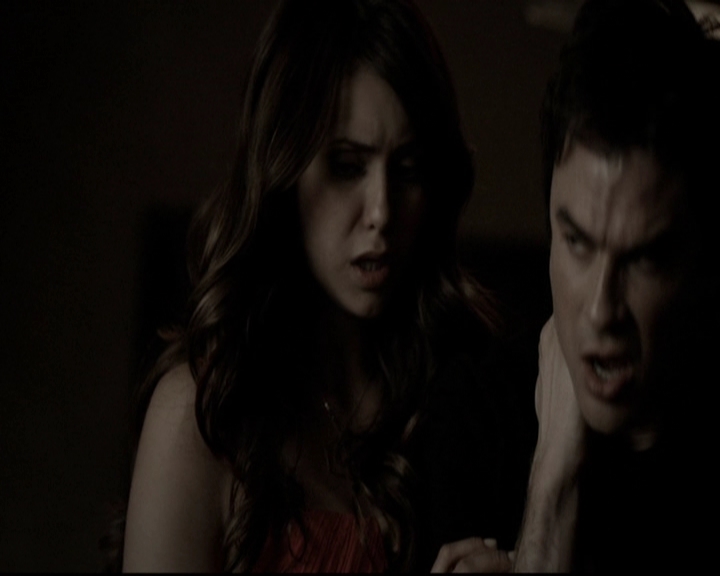 VampireDiariesWorld-dot-org_5x08DeadManOnCampus1793.jpg