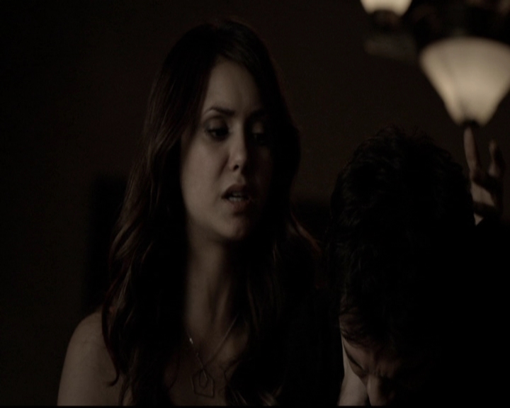 VampireDiariesWorld-dot-org_5x08DeadManOnCampus1797.jpg