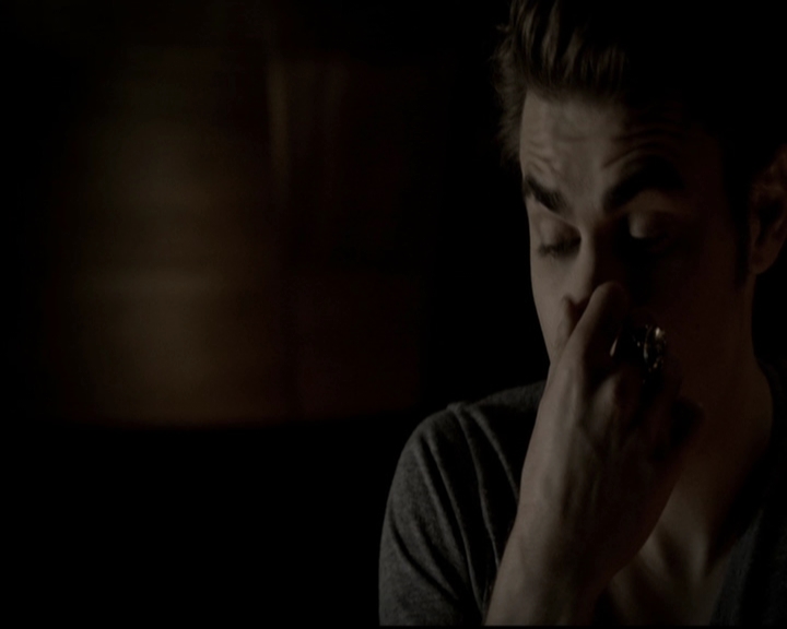 VampireDiariesWorld-dot-org_5x08DeadManOnCampus1842.jpg