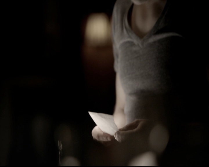 VampireDiariesWorld-dot-org_5x08DeadManOnCampus1851.jpg