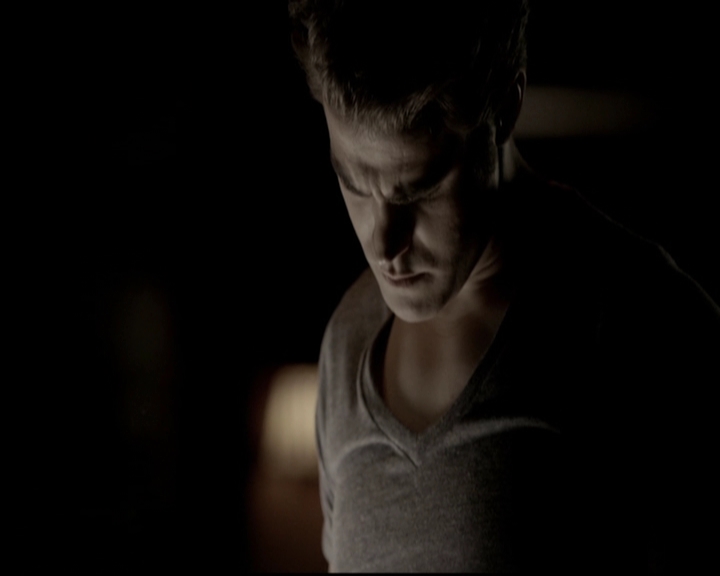 VampireDiariesWorld-dot-org_5x08DeadManOnCampus1853.jpg