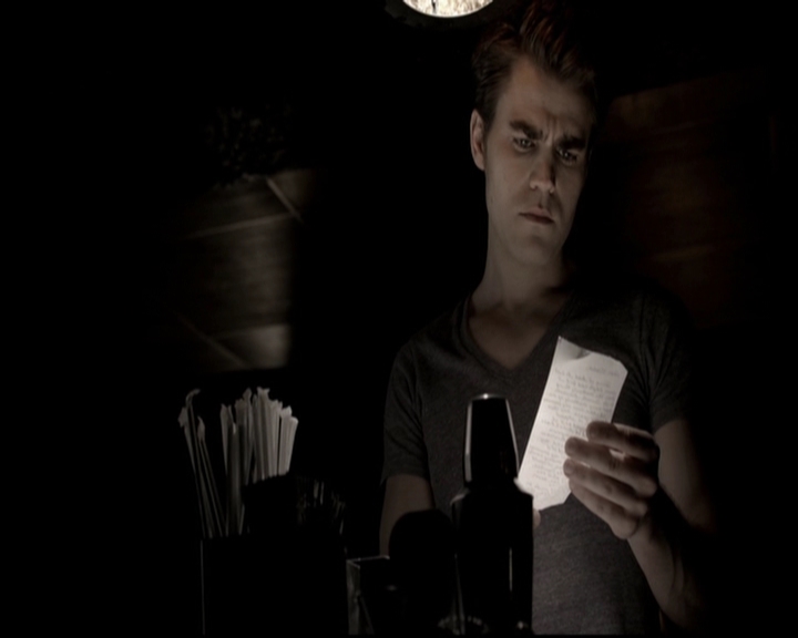 VampireDiariesWorld-dot-org_5x08DeadManOnCampus1859.jpg