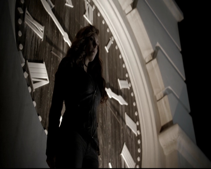 VampireDiariesWorld-dot-org_5x08DeadManOnCampus1869.jpg