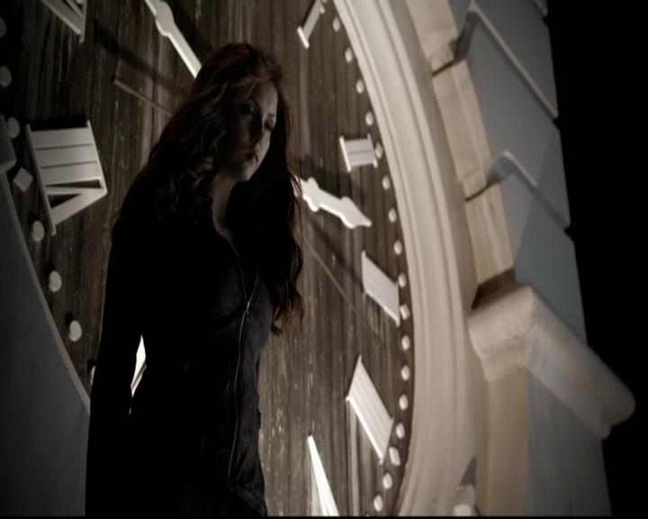 VampireDiariesWorld-dot-org_5x08DeadManOnCampus1875.jpg