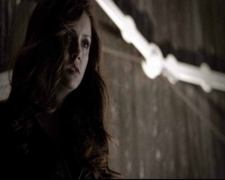 VampireDiariesWorld-dot-org_5x08DeadManOnCampus1898.jpg