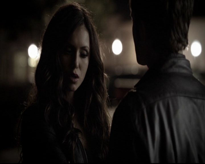 VampireDiariesWorld-dot-org_5x08DeadManOnCampus1929.jpg