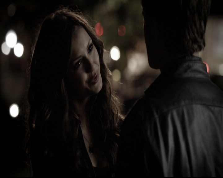 VampireDiariesWorld-dot-org_5x08DeadManOnCampus1933.jpg