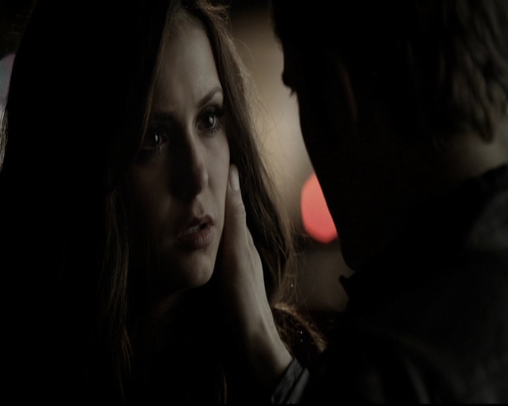 VampireDiariesWorld-dot-org_5x08DeadManOnCampus1962.jpg