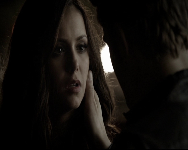 VampireDiariesWorld-dot-org_5x08DeadManOnCampus1968.jpg