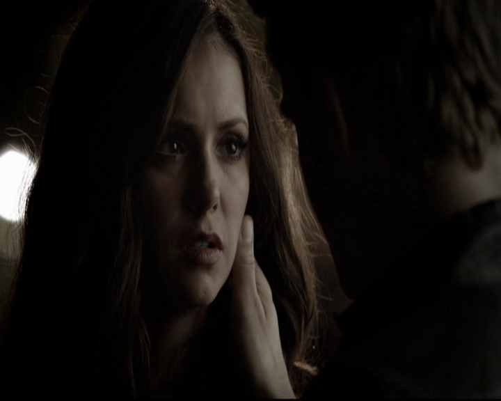 VampireDiariesWorld-dot-org_5x08DeadManOnCampus1973.jpg