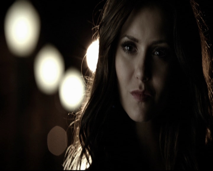 VampireDiariesWorld-dot-org_5x08DeadManOnCampus1983.jpg