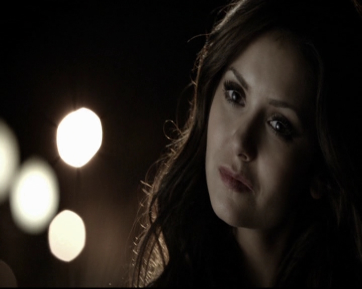 VampireDiariesWorld-dot-org_5x08DeadManOnCampus1987.jpg