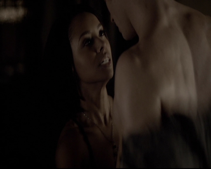 VampireDiariesWorld-dot-org_5x08DeadManOnCampus2026.jpg