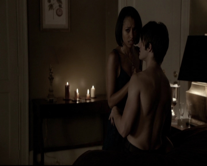 VampireDiariesWorld-dot-org_5x08DeadManOnCampus2041.jpg