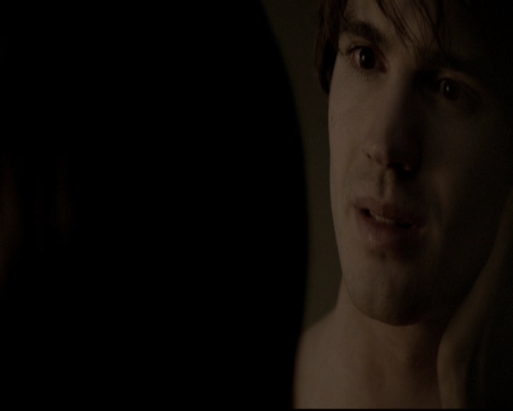 VampireDiariesWorld-dot-org_5x08DeadManOnCampus2088.jpg