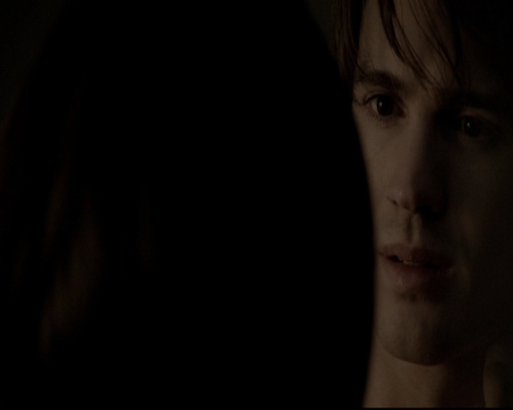 VampireDiariesWorld-dot-org_5x08DeadManOnCampus2090.jpg