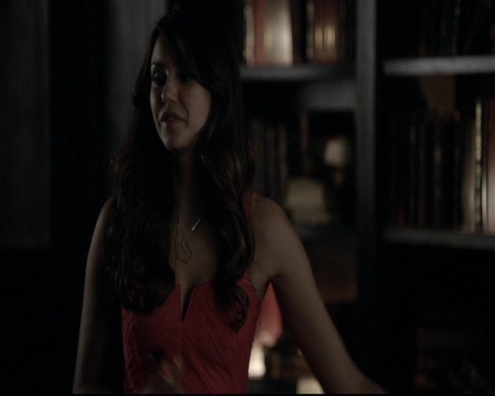 VampireDiariesWorld-dot-org_5x08DeadManOnCampus2165.jpg