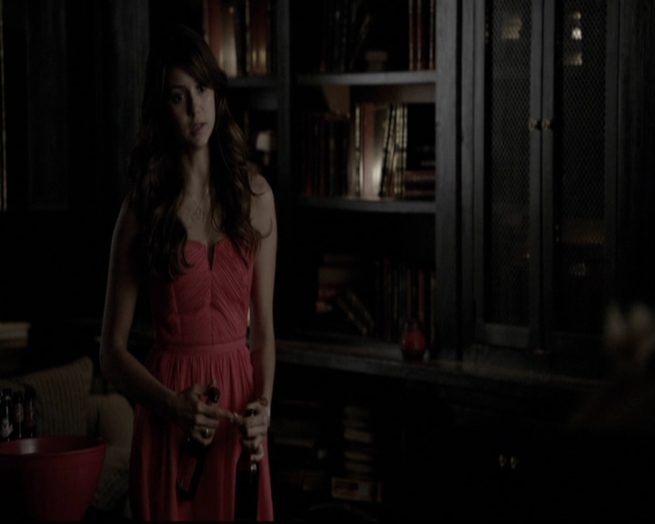 VampireDiariesWorld-dot-org_5x08DeadManOnCampus2171.jpg