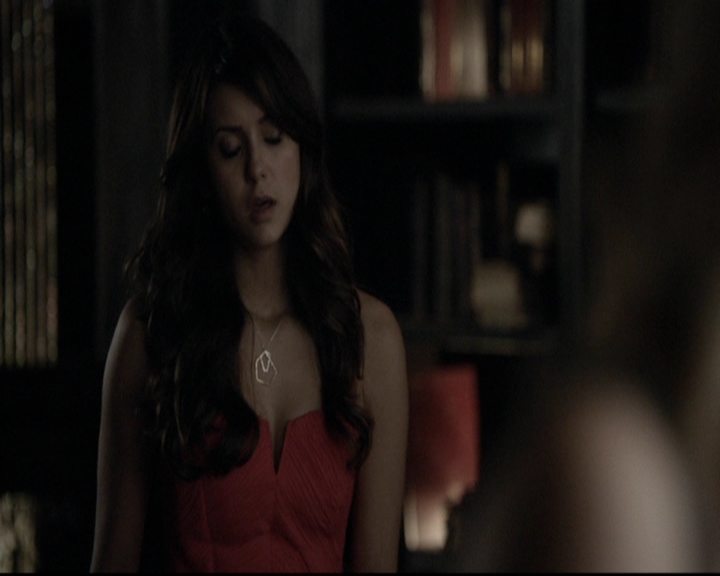 VampireDiariesWorld-dot-org_5x08DeadManOnCampus2174.jpg