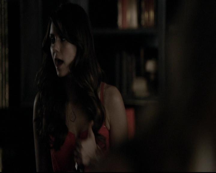 VampireDiariesWorld-dot-org_5x08DeadManOnCampus2175.jpg