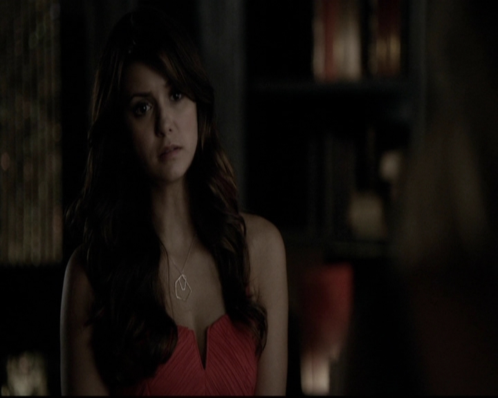 VampireDiariesWorld-dot-org_5x08DeadManOnCampus2180.jpg