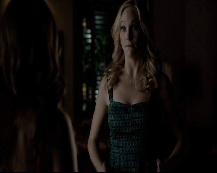 VampireDiariesWorld-dot-org_5x08DeadManOnCampus2182.jpg