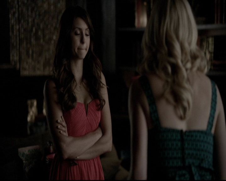 VampireDiariesWorld-dot-org_5x08DeadManOnCampus2184.jpg