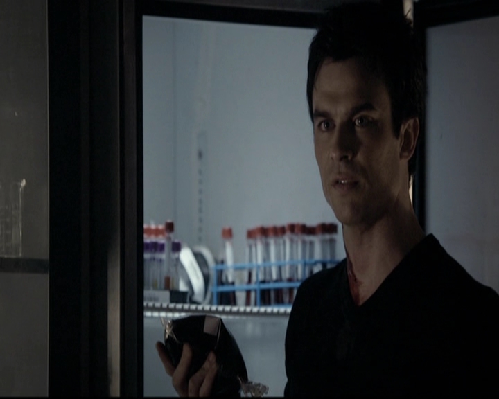 VampireDiariesWorld-dot-org_5x08DeadManOnCampus2249.jpg